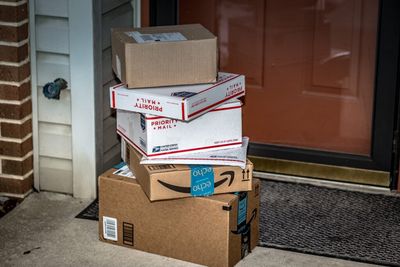 Amazon's USPS Partnership At Risk — As Trump's Old 'Delivery Boy' Jab Resurfaces