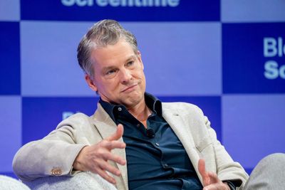 Top analyst says Netflix’s $72 billion bet on Warner Bros. isn’t about the ‘death of Hollywood’ at all. It’s really about Google