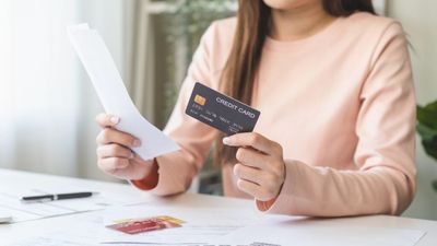 Her Dad Opened 3 Credit Cards In Her Name Just To Buy Take-Out. But, DoorDash Is One Of Her 'Hobbies' Too. 'It Runs In The Family'