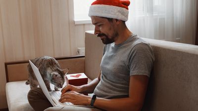 10 Easy Ways To Pay Off Your Holiday Shopping Bills