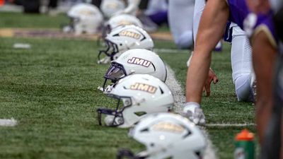 James Madison Fans Lob Snowballs at Troy Punter During Chilly Sun Belt Championship