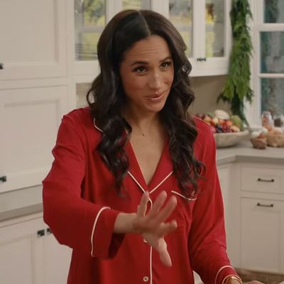 Meghan Markle's Festive, Celeb-Approved Pajamas Are the Perfect Set to Wear Under the Christmas Tree