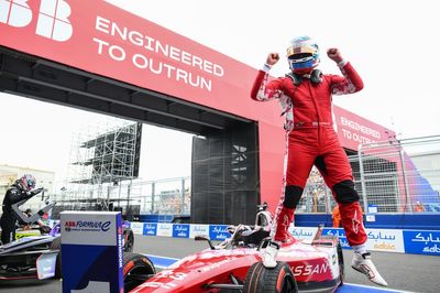 Rowland braced for "difficult” title defence in Formula E’s “most competitive era”
