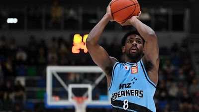 Breakers crush JackJumpers to continue hot NBL run