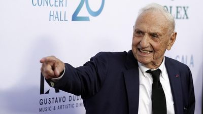 'Unmistakable vision': groundbreaking architect Frank Gehry dies aged 96