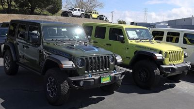 ‘My mind is blown’: Jeep Wrangler buyer stands firm on fair final offer. Then the finance manager melts down over $500