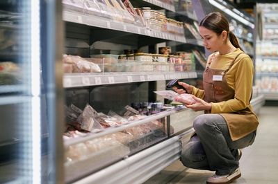 Frozen Food Stockers Report Delays From Warehouse Distribution Centers