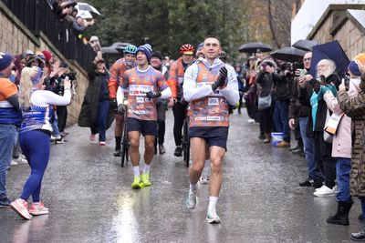 Kevin Sinfield gets Royal approval on latest day of his challenge