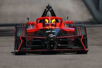 Formula E Sao Paulo: Dennis wins one-lap restart after huge Marti crash causes red flag