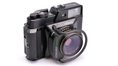 Fuji GS645S Professional – how 6x4.5cm made medium format photography accessible to all