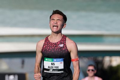 Valencia Marathon 2025 results: Alex Yee stuns to go second in all-time British rankings