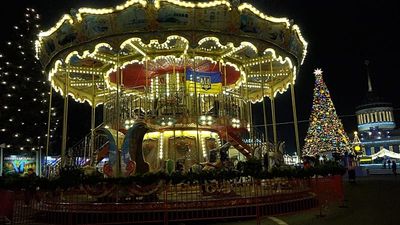 Families find rare calm at Ukraine's exhibition centre amid power cuts