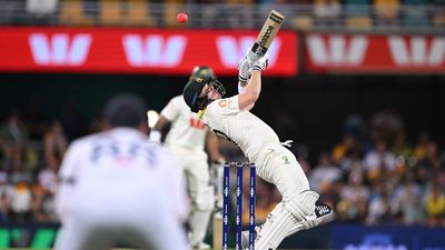 Smith sledges Archer as England paceman wilts at Gabba