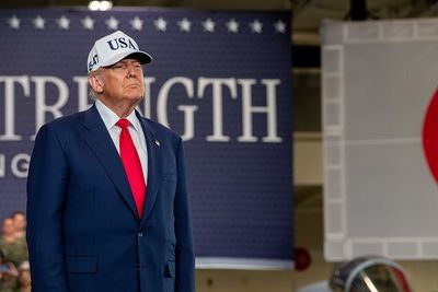 Donald Trump's Second Teleprompter Mishap: 'Grandpa Is Beefing With The Stage Equipment Now'