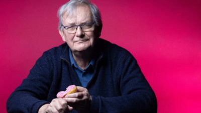 Renowned British photographer Martin Parr dies aged 73