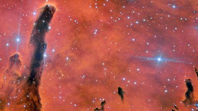 Ethereal structure in the sky rivals 'Pillars of Creation' — Space photo of the week