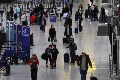 The DOT is paying an airline for being more timely. It could help improve air travel for all