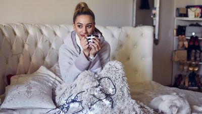 This one piece of bedding can help you stay cozy at night without turning the heating on — and it's not an electric blanket