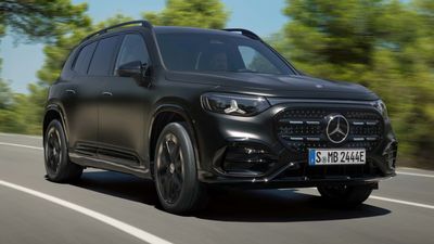 2026 Mercedes GLB Revealed: Seven Seats, Three Screens, Two Trunks