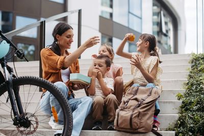 Ways to Make After-School Snacks That Are Cheap, Nutritious and Kid-Approved