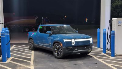 This Rivian R1T Has Over 600 Miles Of Range