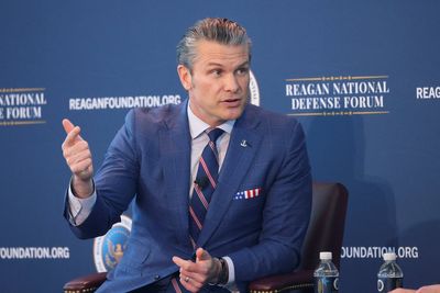 Hegseth warned about Trump issuing illegal military orders as a Fox contributor in 2016