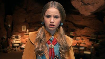 Why I Think The Clothes Holly Wears In Mr. Whatsit's World Will Be Important Going Into Stranger Things 5, Vol. 2