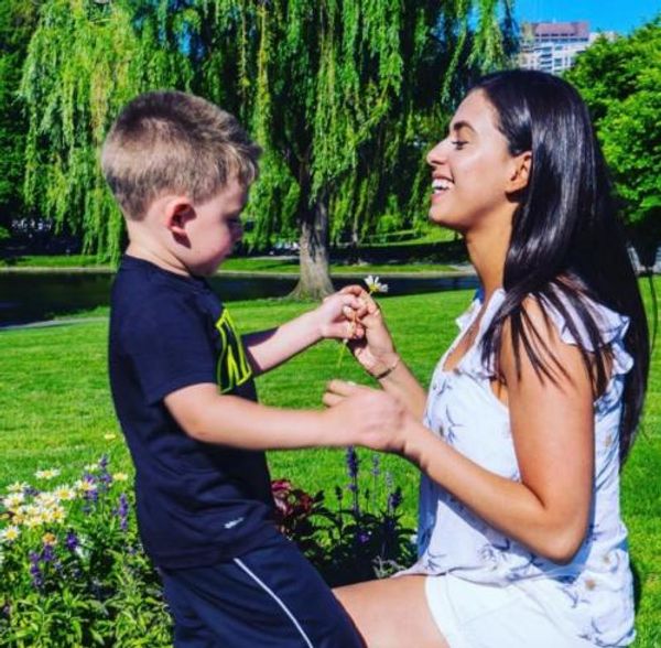 Mother of Karoline Leavitt’s nephew rejects White House portrayal of her after ICE arrest