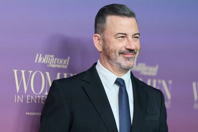 Jimmy Kimmel extends deal with ABC for another year