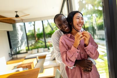 Are DINKs Happier? The Pros and Cons of the DINK Lifestyle