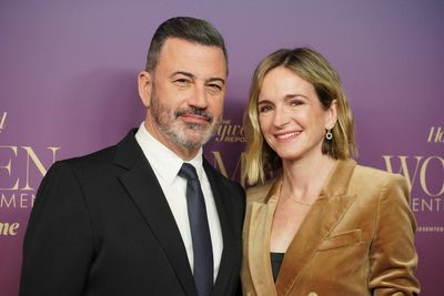 ABC signs Jimmy Kimmel to a one-year contract extension, months after temporary suspension