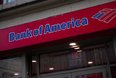Latin American Currencies Gain Favor in Bank of America's 2026 Outlook as Dollar Expected to Slide