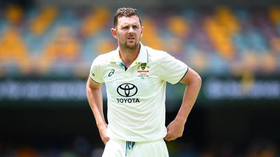 Injured Aussie quick ruled out of Ashes series