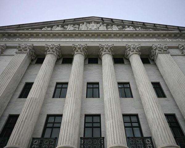 Trump news at a glance: US supreme court appears set to back Trump’s power to fire independent board members