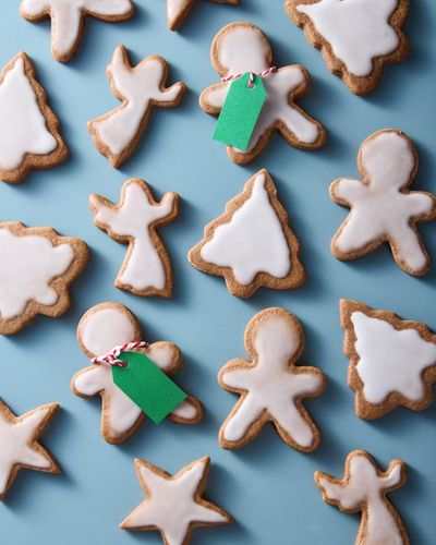 Festive treats: Adriann Ramirez’s recipes for pumpkin loaf and gingerbread cookies