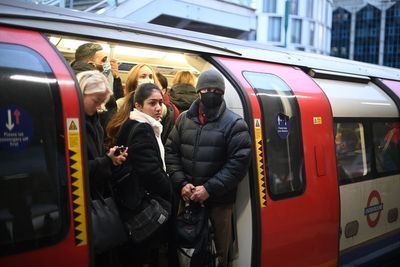 London travel news LIVE: Tube and Overground hit by severe delays into morning rush-hour