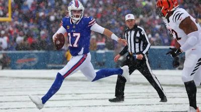 2025 Top Week 14 NFL Performances by Players from West