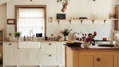 5 Simple and Easy Ways to 'Un-Update' an Ugly Modern Kitchen in a Period Home