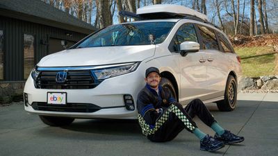 Pete Davidson Is a Minivan Guy. We Talked to Him About Dad Life and His Custom Honda Odyssey