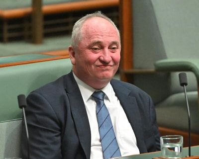 Guardian Essential poll: One Nation records highest-ever primary vote after burqa stunt and Joyce defection speculation