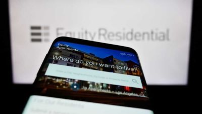 Is Equity Residential Stock Underperforming the Nasdaq?