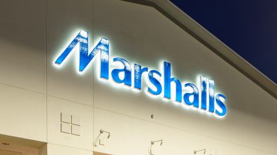 5 Christmas Deals at Marshalls for Middle-Class Shoppers