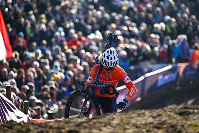 Puck Pieterse set to return to racing action at UCI Cyclo-cross World Cup in Namur