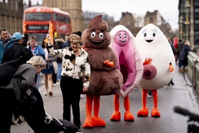 Clare Balding leads mascots through London urging people to get cancer screening