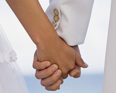 Humans rank above meerkats but below beavers in monogamy league table