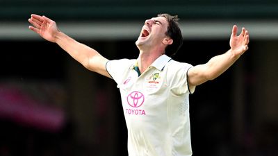 Cummins return sets Aussies up for fresh Ashes record