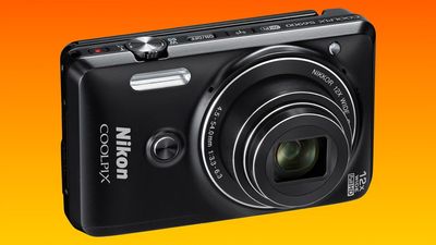 This unremarkable Nikon compact is trending,here’s why and what I’d buy instead