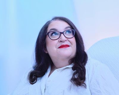 Don’t Burn Anyone at the Stake Today by Naomi Alderman review – how to navigate the information crisis