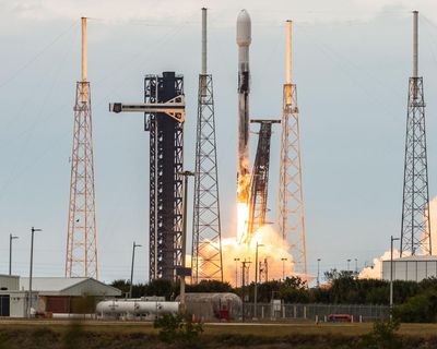 Elon Musk’s SpaceX ‘preparing for flotation that could value it at over $1tn’