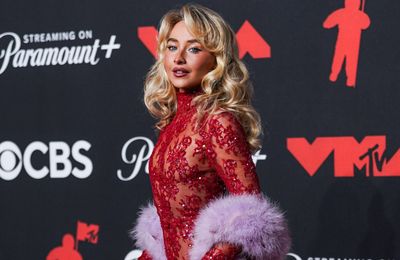 Sabrina Carpenter fell on a cactus while shooting her 'ambitious' Manchild music video